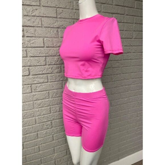 Skims Barbie Pink Top & Shorts Set Size M NWT - Picture 4 of 8
